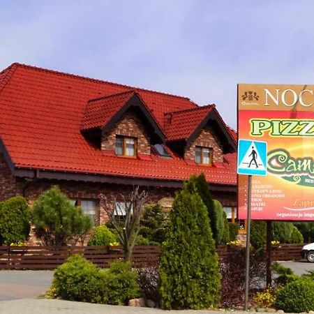 Noclegi Cameleon Słupca エクステリア 写真